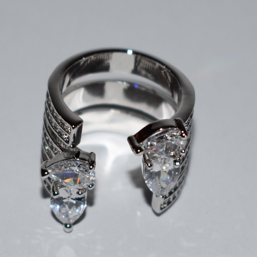 Oh Wow - Statement piece for your finger!